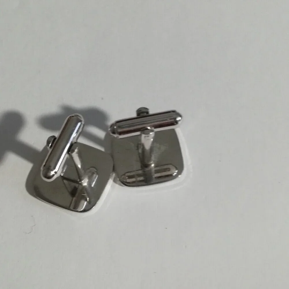 * Unbranded Silver Tone Minimalist Textured Geometric Cufflinks